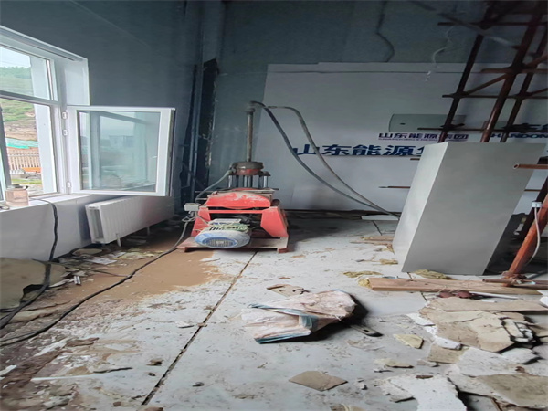 洋县地基基础下沉墙体裂缝加固注浆顶升施工